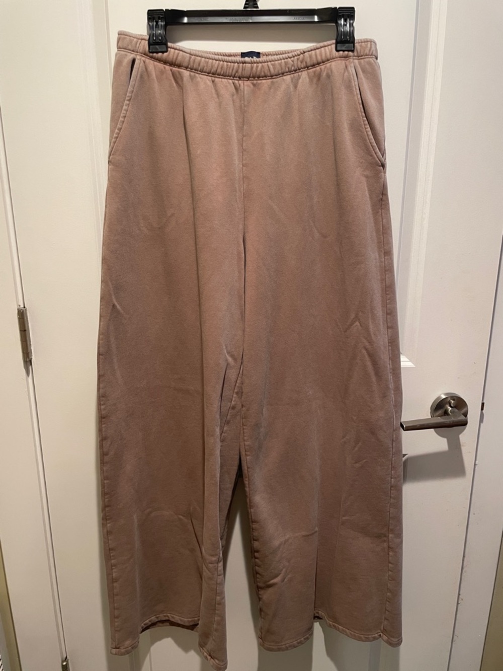 GAP Wide-Leg Pants in Dusty Mauve